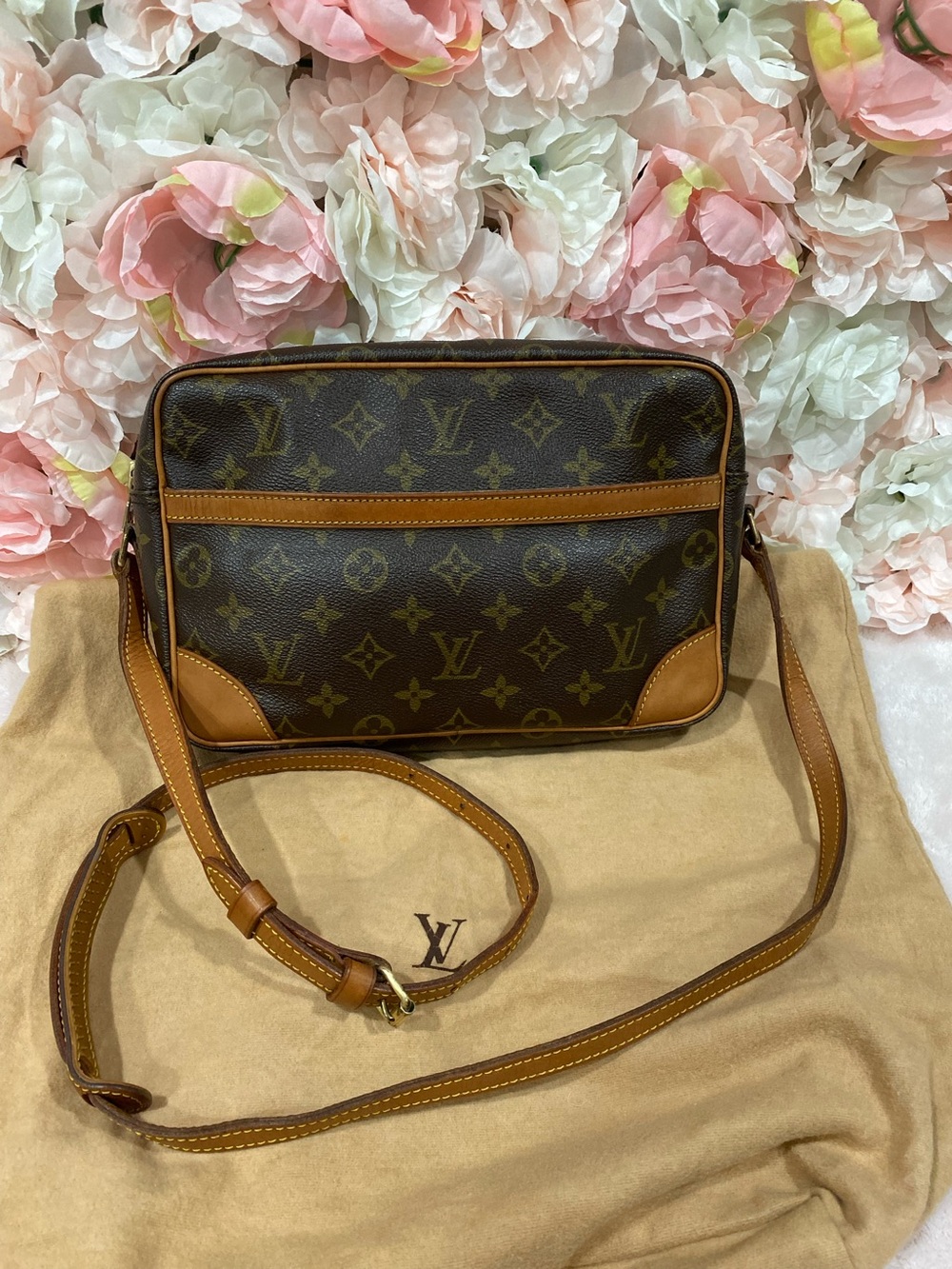 Louis Vuitton Trocadero 27